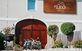 Hotel Leo